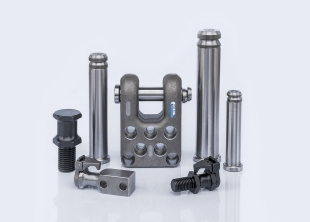 Shanks and lifting brackets